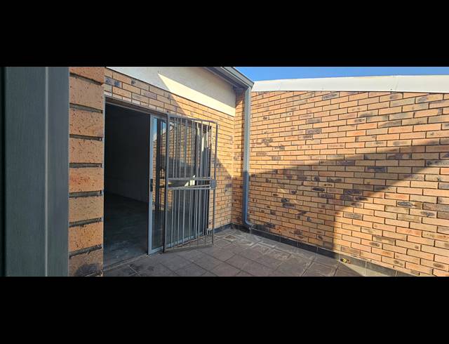170M² WAREHOUSE TO LET IN NELSPRUIT CENTRAL